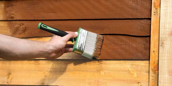چگونه وسایل چوبی منزل را رنگ آمیزی کنیم؟